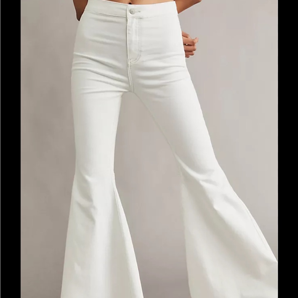 White Free People white Just Float On Flare Jeans size 27